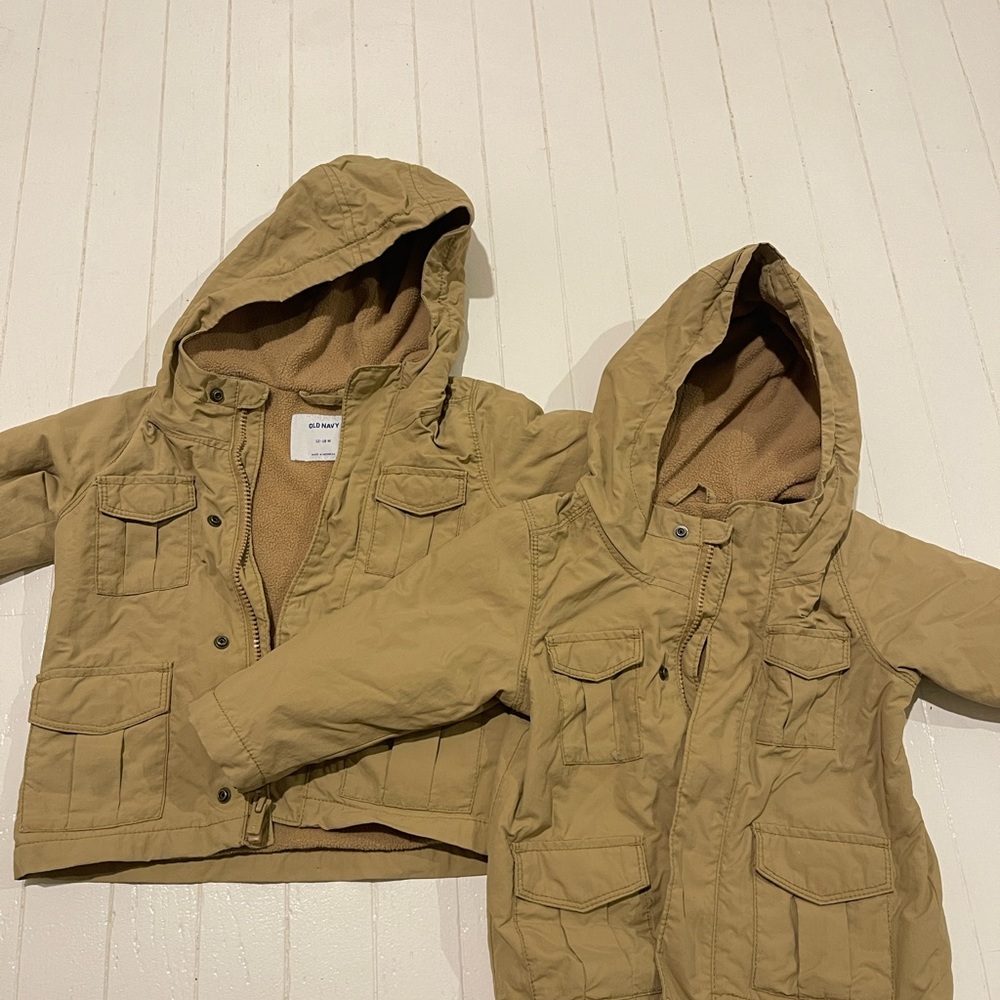 Gap - tan and fleece lined jacketed for toddlers - 2t